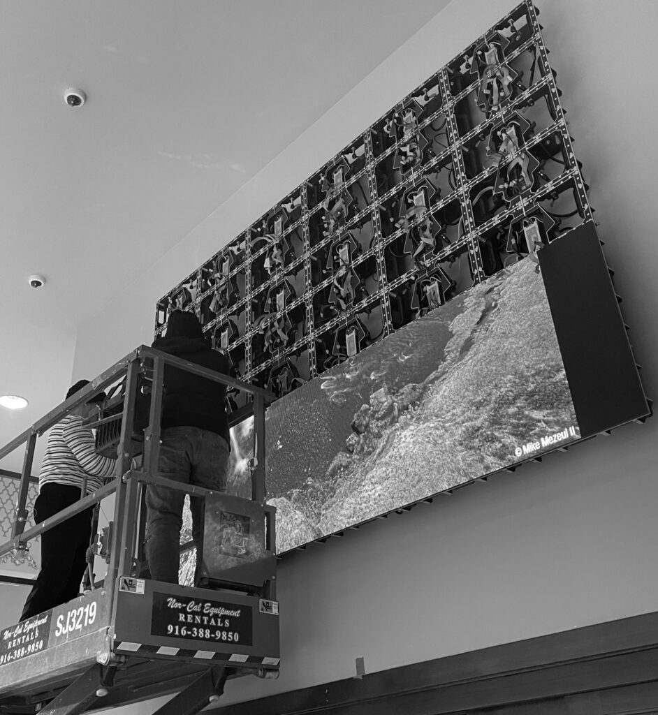 LED-wall-installation