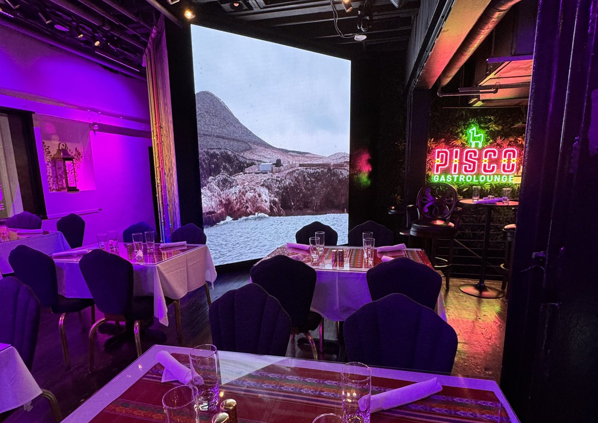 LED screen installation at Pisco Gastrolounge
